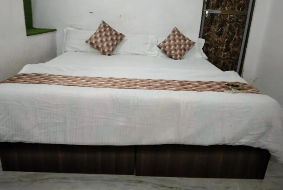 The Takhatgarh Resort Udajpur Hotel